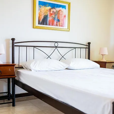 Апартаменты Nikitas 2bd 1st Floor *